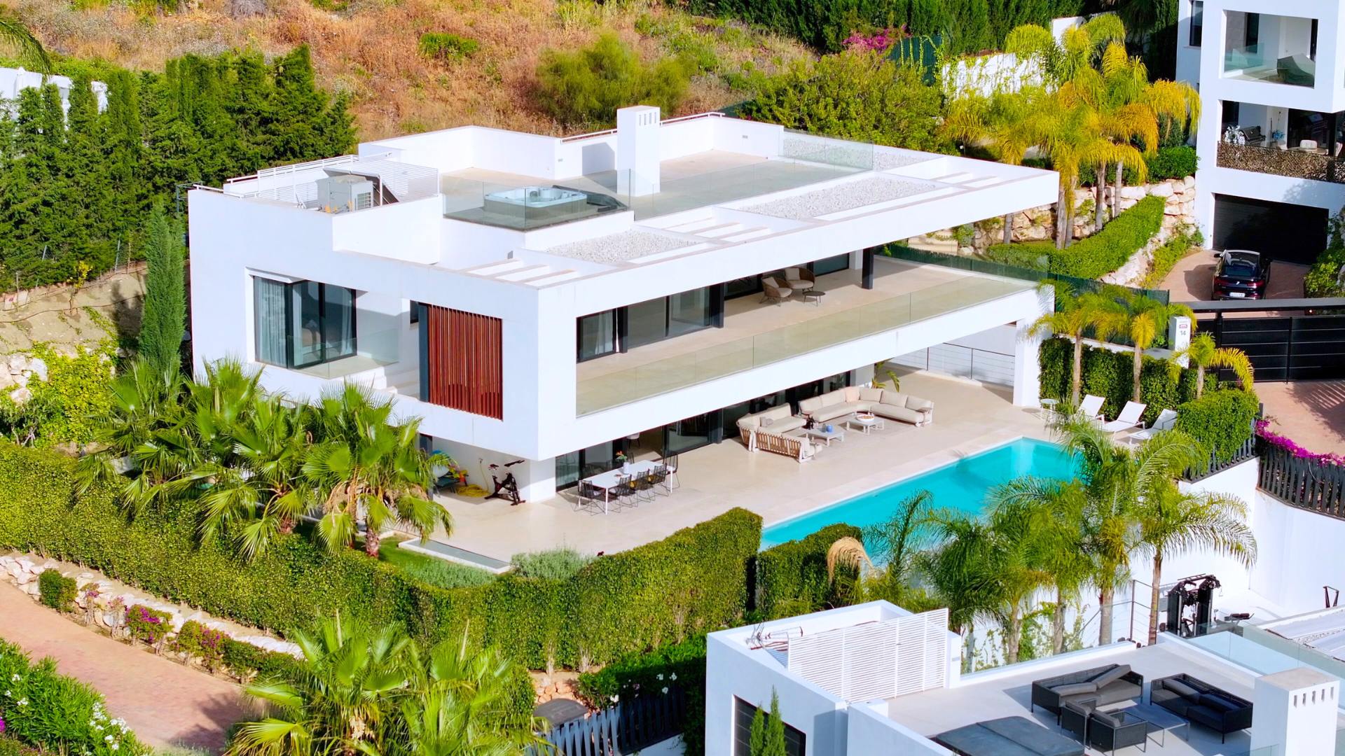 Villa Los Olivos – Contemporary Real Estate Videography in Marbella